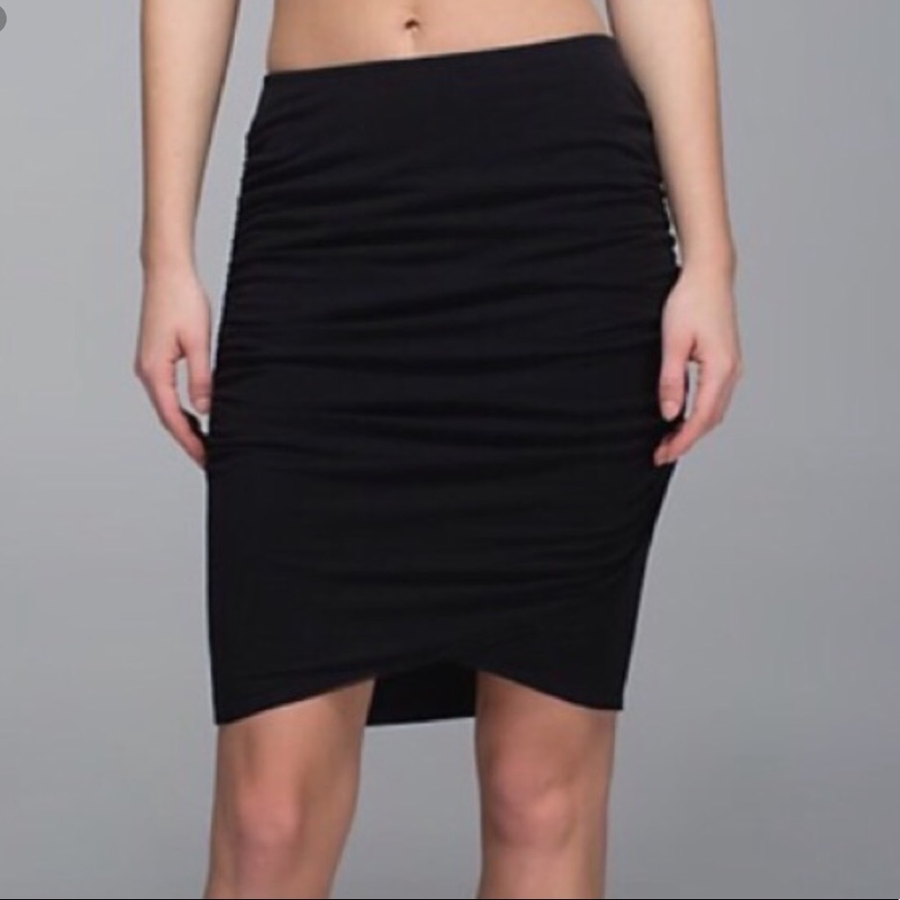 Lululemon reversible skirt